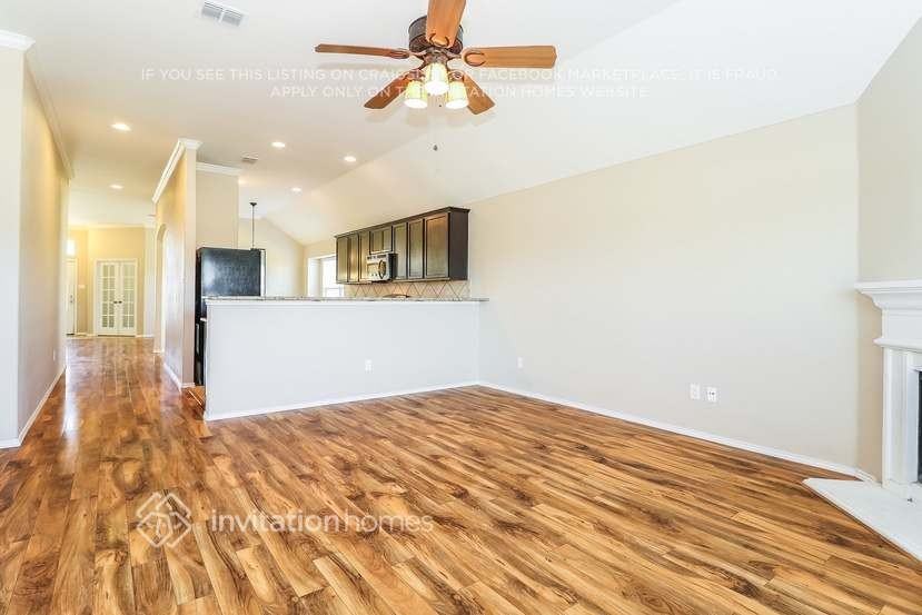 1208 Geddes Ct - Photo 3 of 18