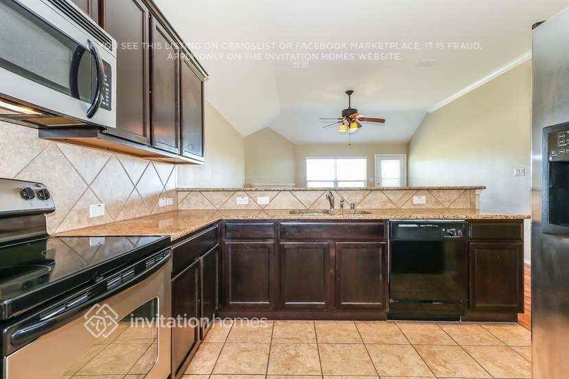 1208 Geddes Ct - Photo 6 of 18