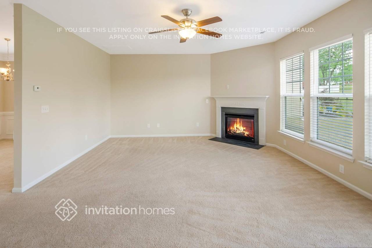 3639 Grove Creek Pond Dr Sw - Photo 3 of 30