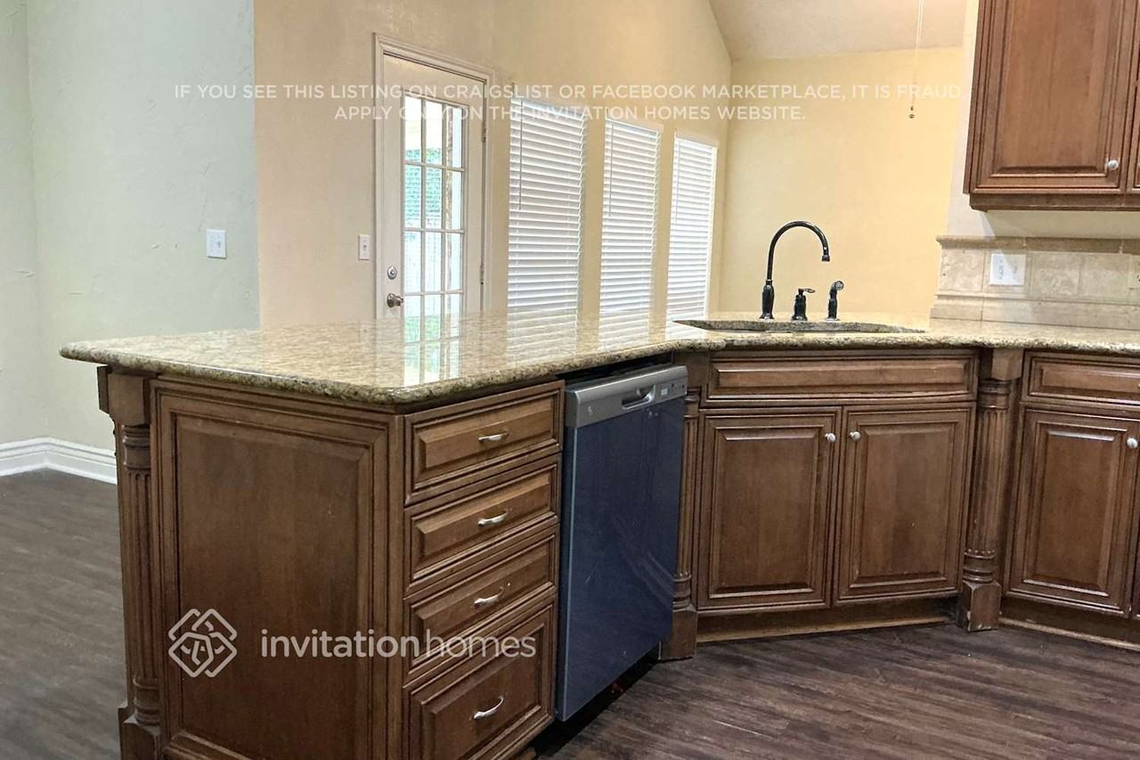 8200 Galley St - Photo 7 of 20