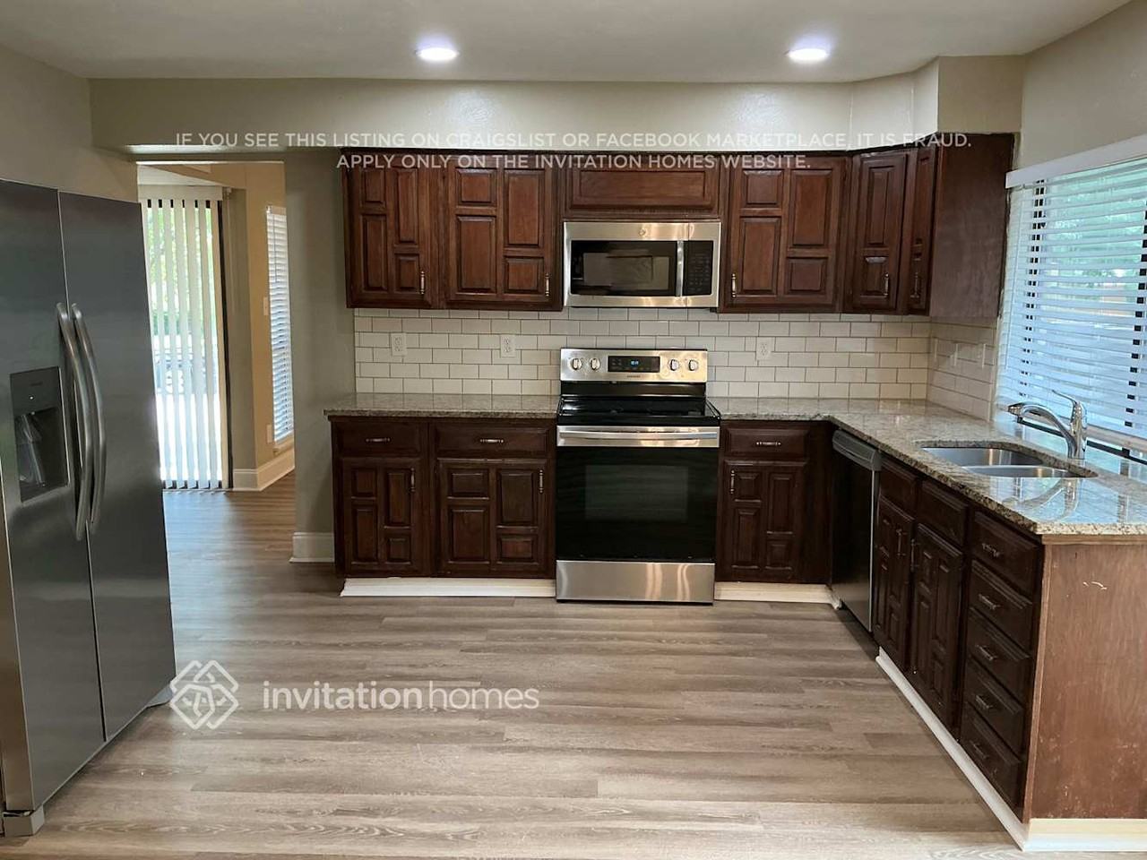 1217 Lombardy Dr - Photo 5 of 17