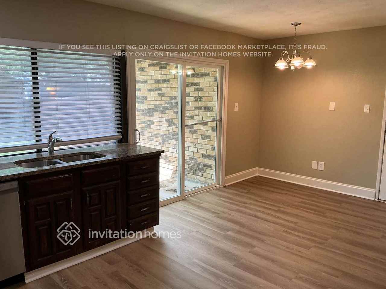 1217 Lombardy Dr - Photo 6 of 17