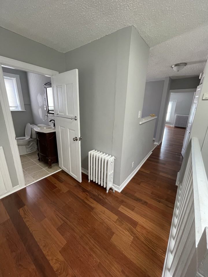 4628 Penn St #3 - Photo 6 of 7