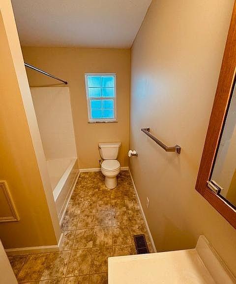 1576 East Pea Ridge Road - Photo 6 of 12