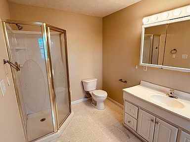 1576 East Pea Ridge Road - Photo 7 of 12