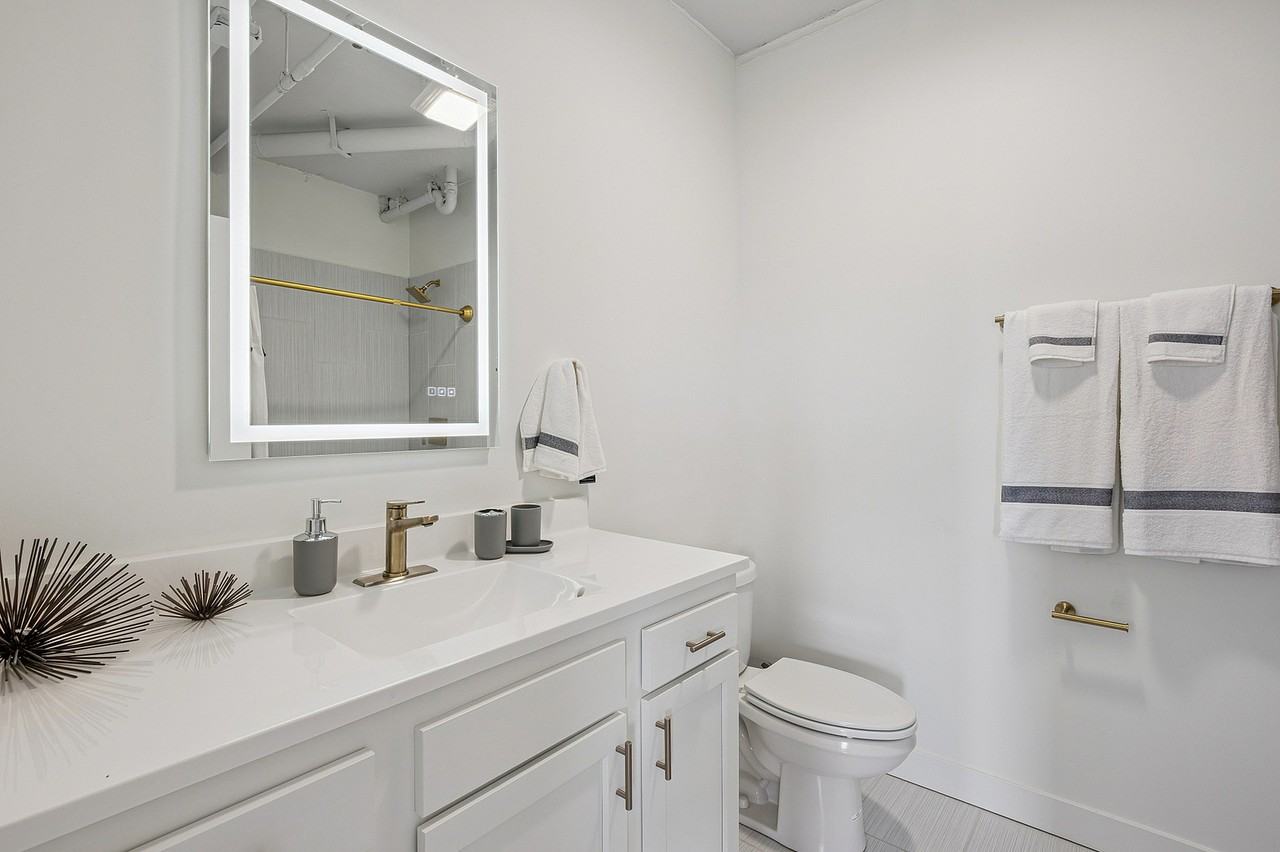 Artspace Lofts - Photo 7 of 34