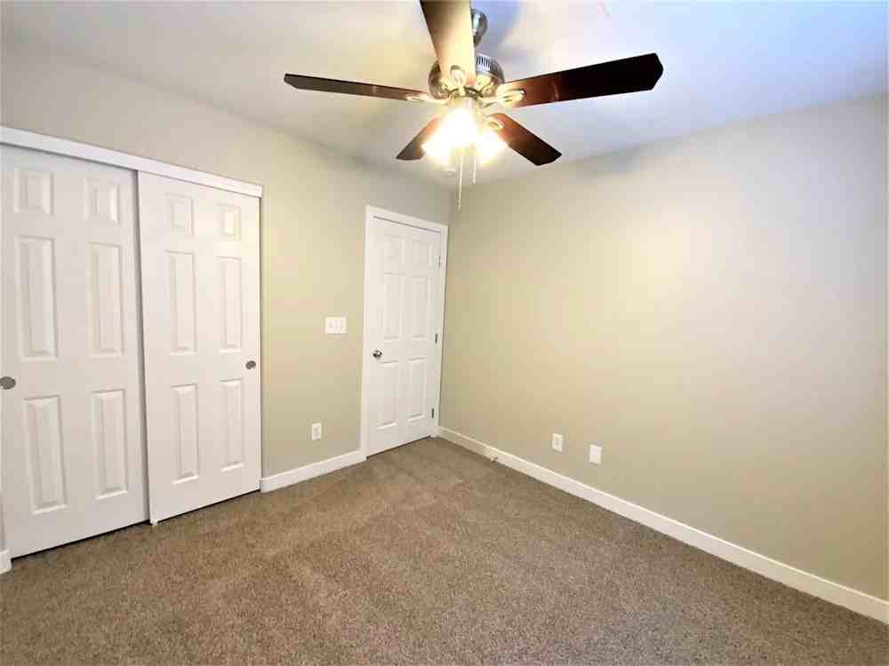 108 Mccormick Drive - Photo 5 of 6