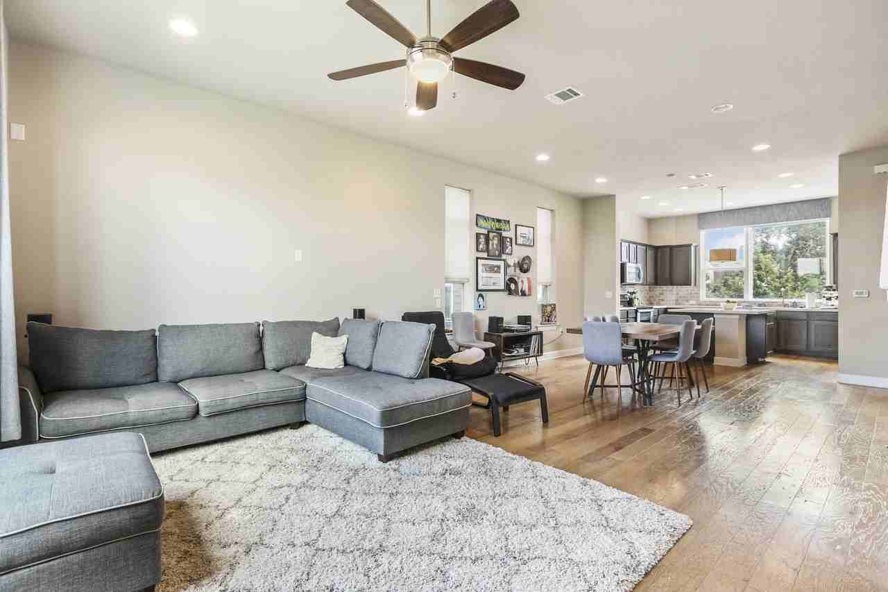 1416 Waterloo Shore Ln #3 - Photo 4 of 32