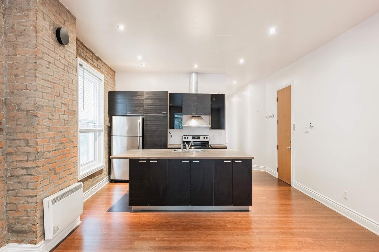 model - 1417 Argyle - Photo 6 of 18