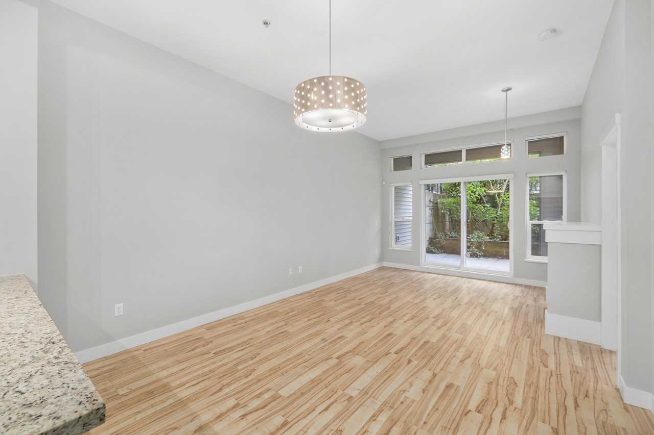 3082 Dayanee Springs Blvd - Photo 5 of 22