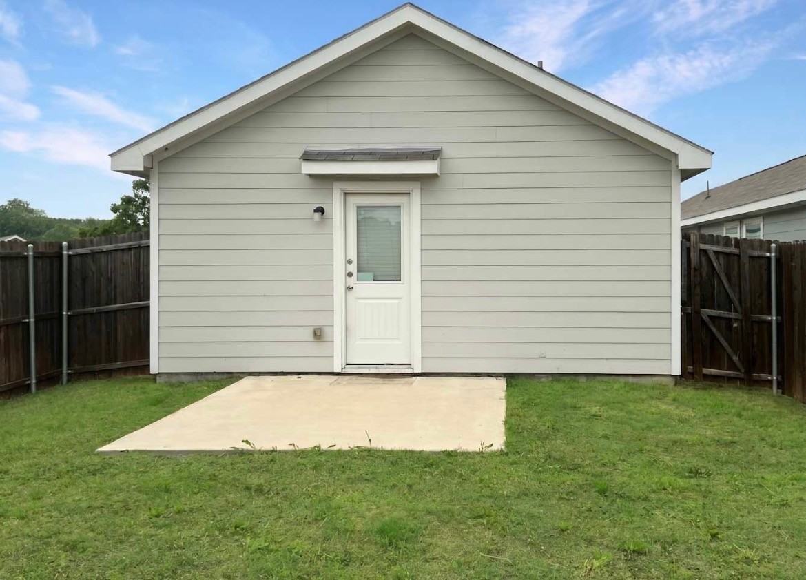 369 Branch Village Way - Photo 3 of 11