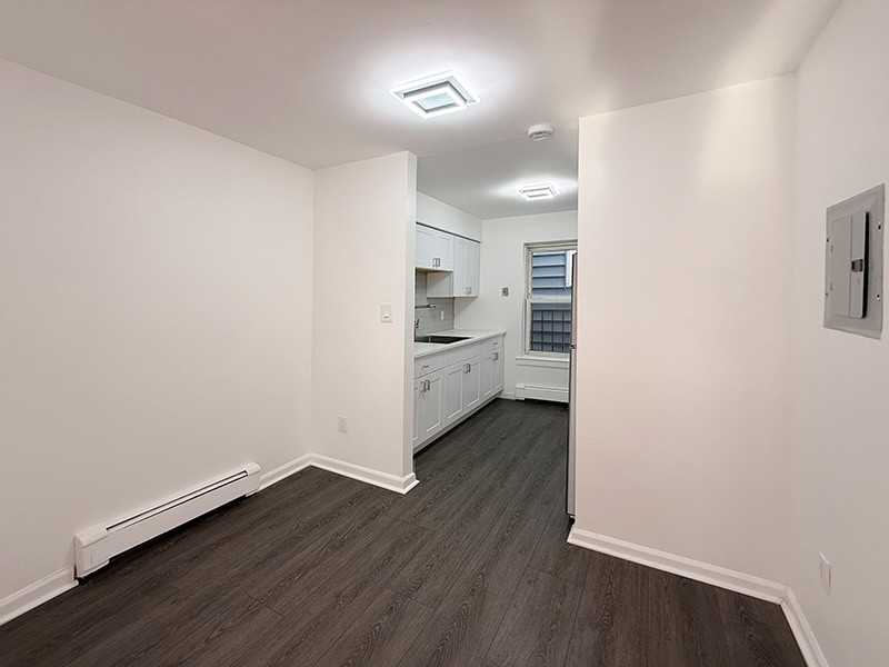 19 Van Rensselear Street - Photo 6 of 8