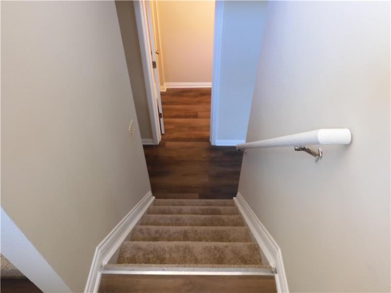 7222 Isaac Ln - Photo 3 of 31