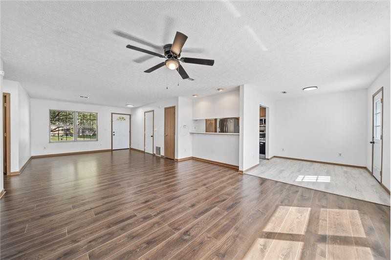 1259 Caravel Dr - Photo 7 of 17