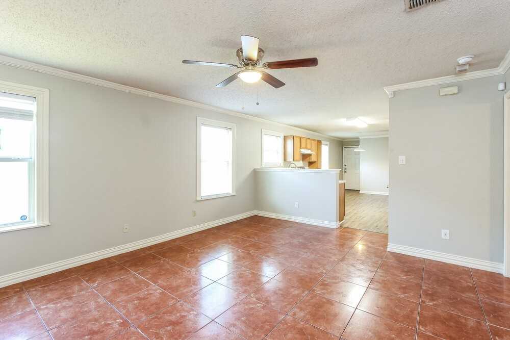 4812 Waterford Dr - Photo 6 of 16