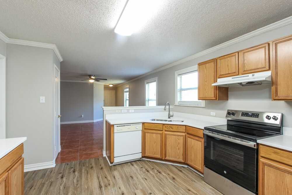 4812 Waterford Dr - Photo 7 of 16