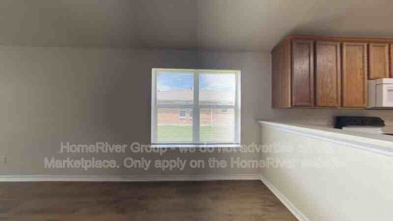 3017 Eastwood Dr - Photo 5 of 26
