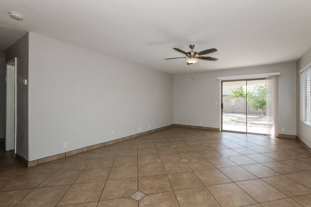 9247 W Ironwood Dr - Photo 2 of 15