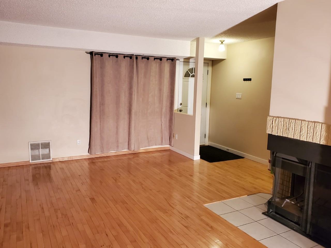 2204 118 Street Northwest - Photo 3 of 11