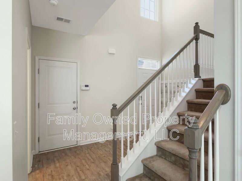 8968 Cat Tail Pond Rd - Photo 5 of 40
