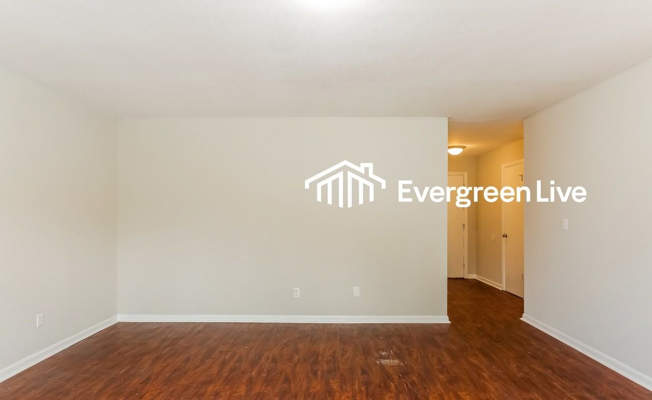 634 35th St - Photo 3 of 14