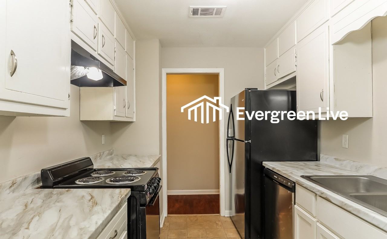 634 35th St - Photo 6 of 14