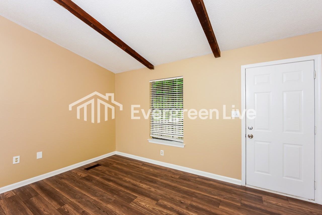 5541 San Marcos Dr - Photo 5 of 14