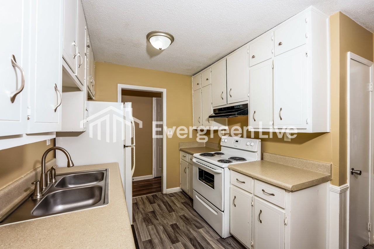 5541 San Marcos Dr - Photo 6 of 14