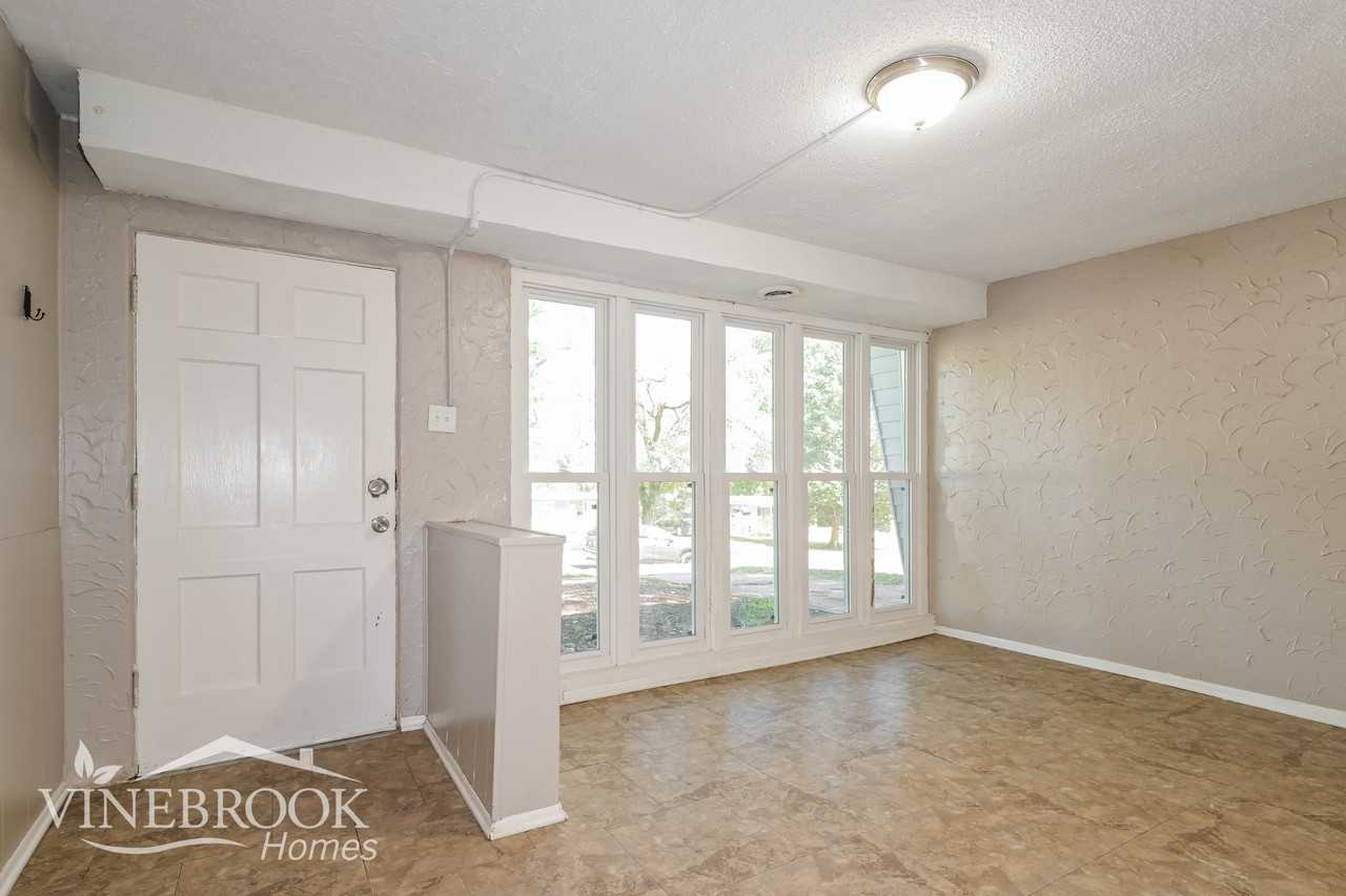 14 Marquette Dr - Photo 3 of 15