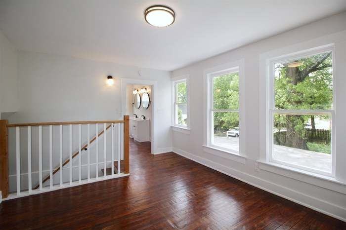 2027 Higbee Ave - Photo 2 of 17