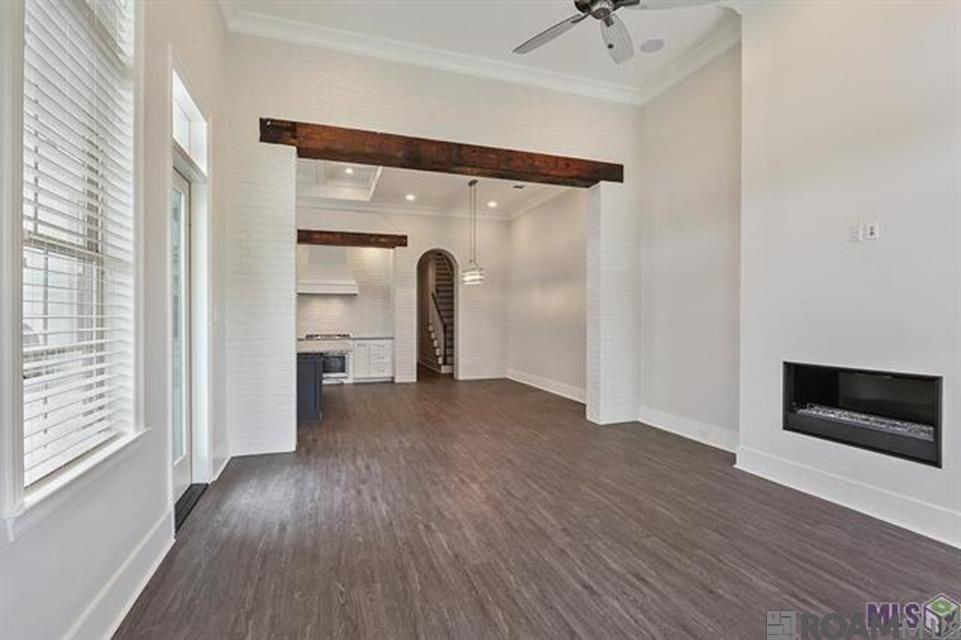 10931 N Creek Ln - Photo 3 of 14