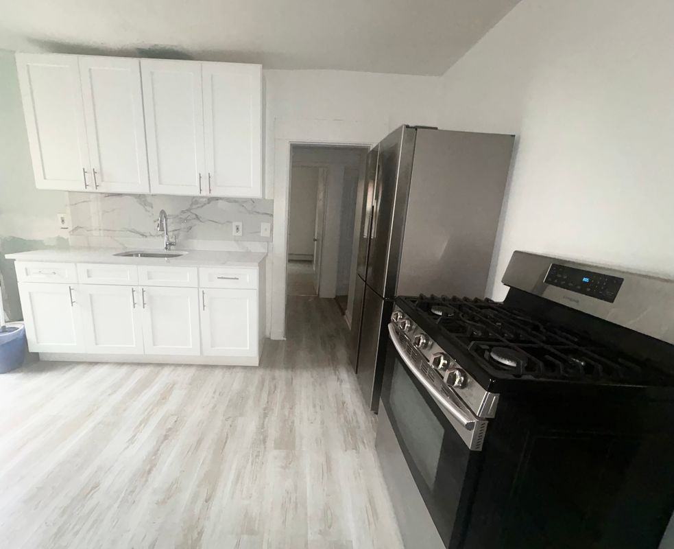 127 Pearl St ##1 - Photo 2 of 8