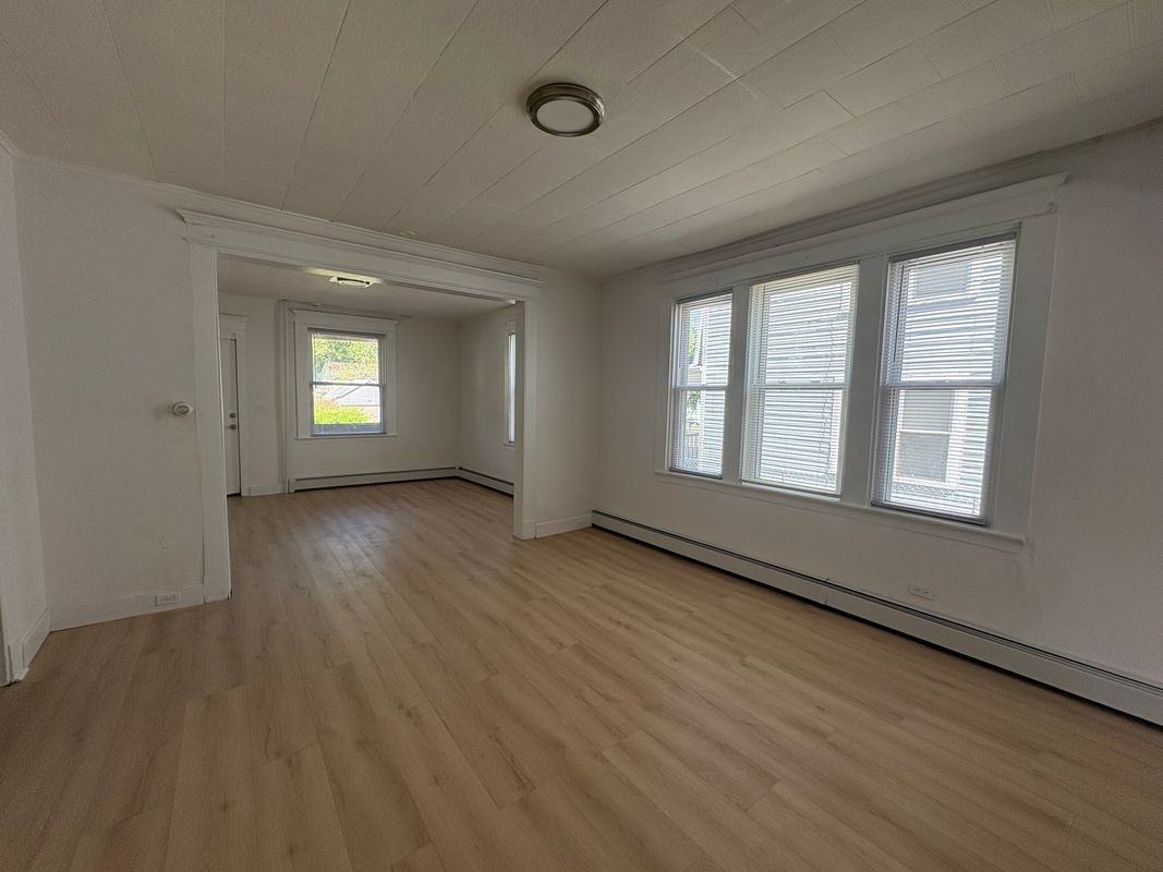 127 Pearl St ##1 - Photo 3 of 8
