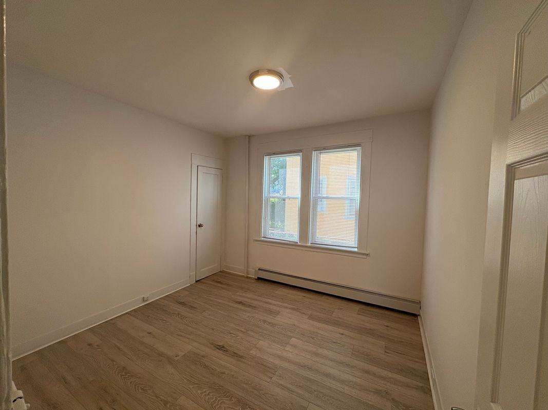 127 Pearl St ##1 - Photo 4 of 8
