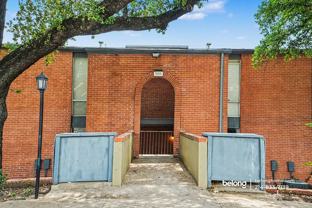 506 E Avenue J #B - Photo 1 of 1