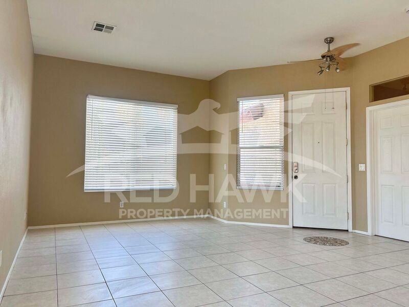 2748 S 159th Ave - Photo 3 of 20