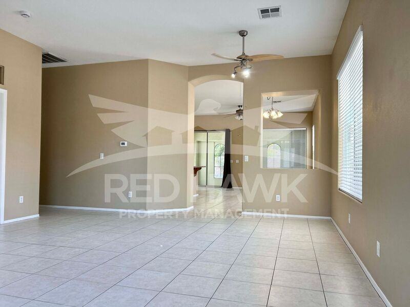 2748 S 159th Ave - Photo 4 of 20