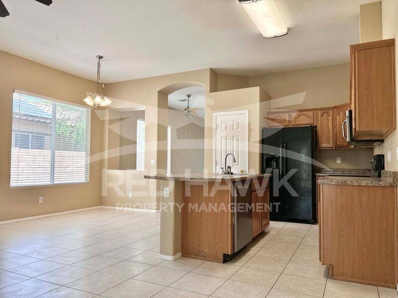 2748 S 159th Ave - Photo 6 of 20