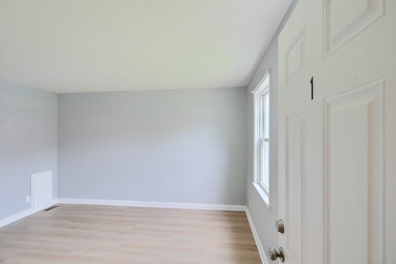 2976 Cornwall Rd - Photo 3 of 25