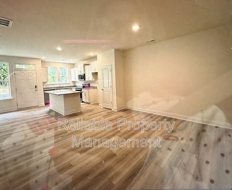 6407 Granite Quarry Dr - Photo 2 of 5