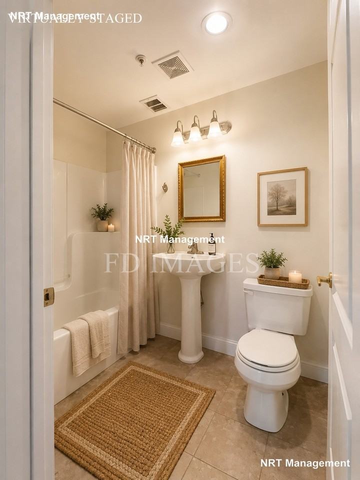 661 Bennington St #2 - Photo 7 of 17