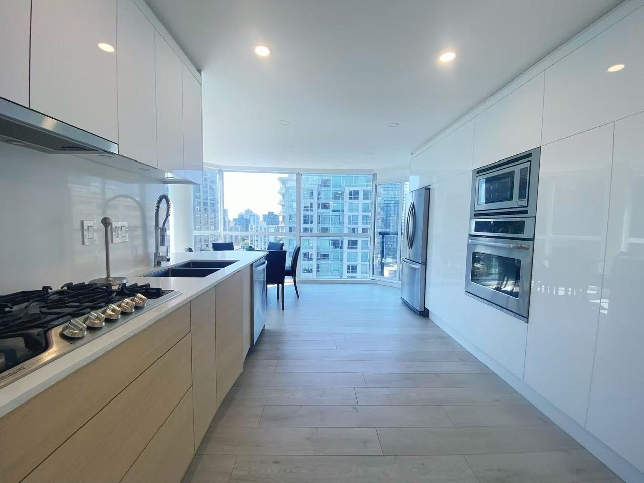 1415 West Georgia Street #1704 - Photo 3 of 9