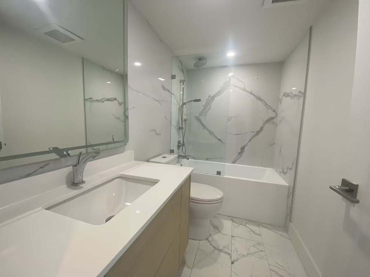 1415 West Georgia Street #1704 - Photo 7 of 9