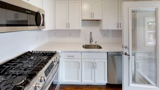 836 Canterbury St #2R - Photo 1 of 1