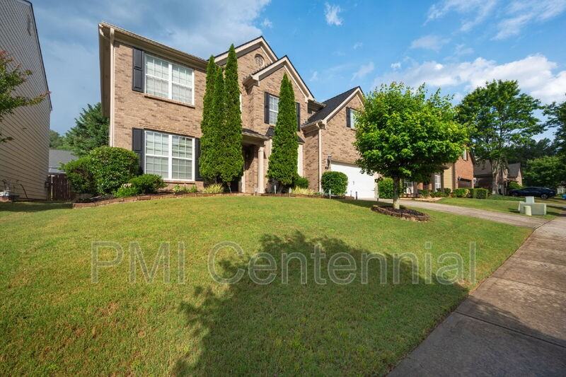 1816 Jameson Cir - Photo 3 of 32