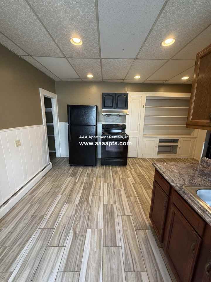 Medford St #1L - Photo 3 of 10