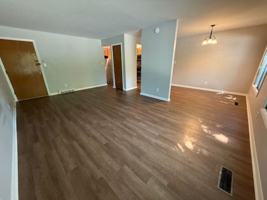 featured image of 911 N Sheridan Rd