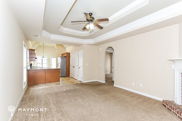 6140 Cathwick Dr - Photo 5 of 15