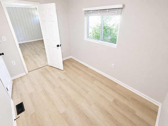 931 Crestline Dr - Photo 5 of 13