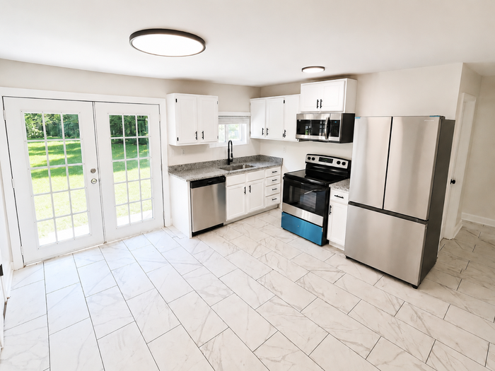 931 Crestline Dr - Photo 6 of 13